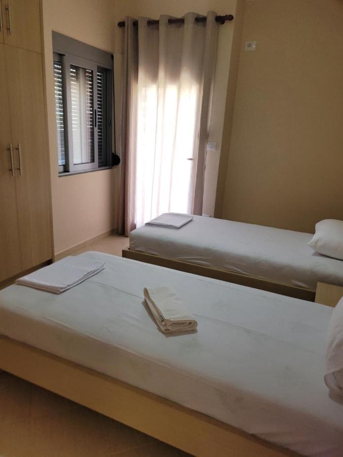 Marina Apartment Sarandë Eksteriør billede