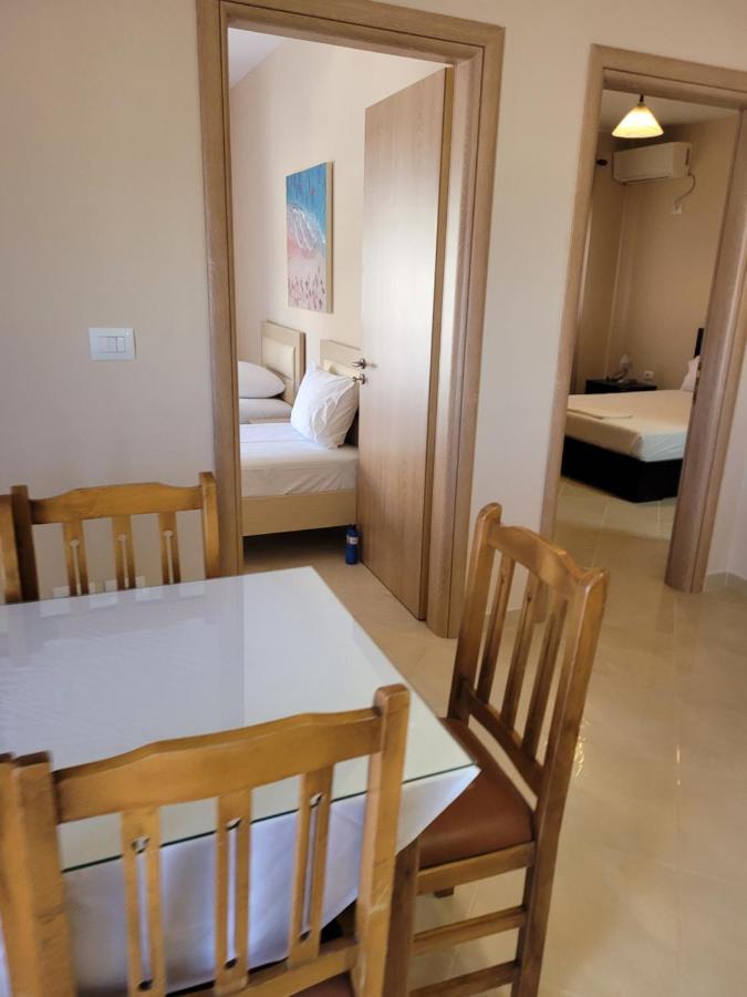 Marina Apartment Sarandë Eksteriør billede