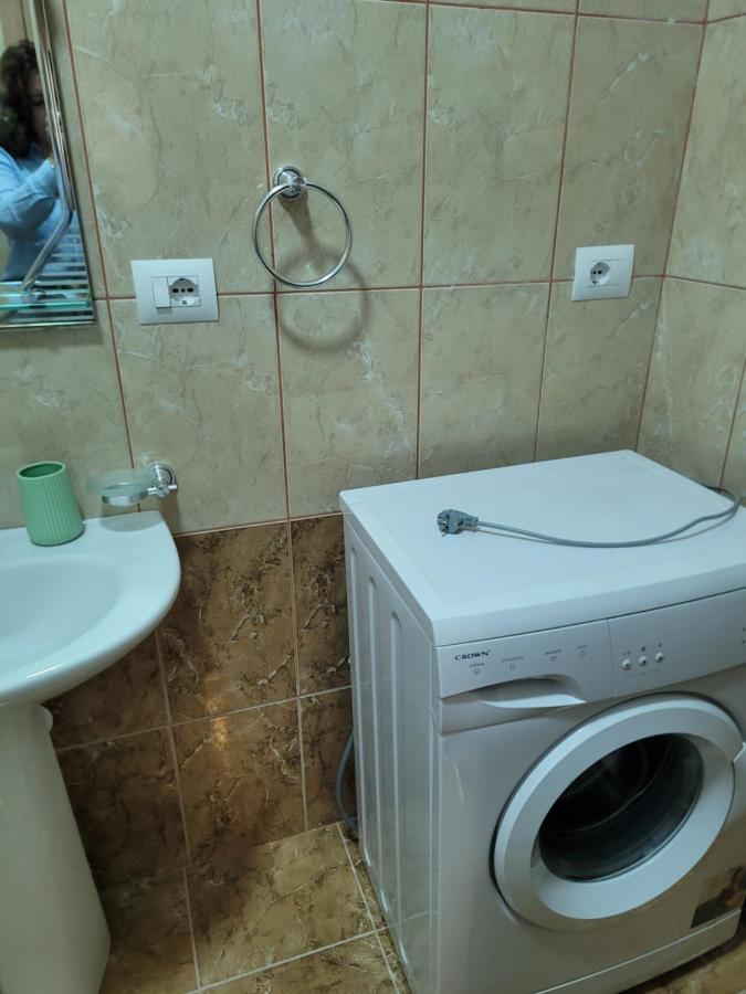 Marina Apartment Sarandë Eksteriør billede