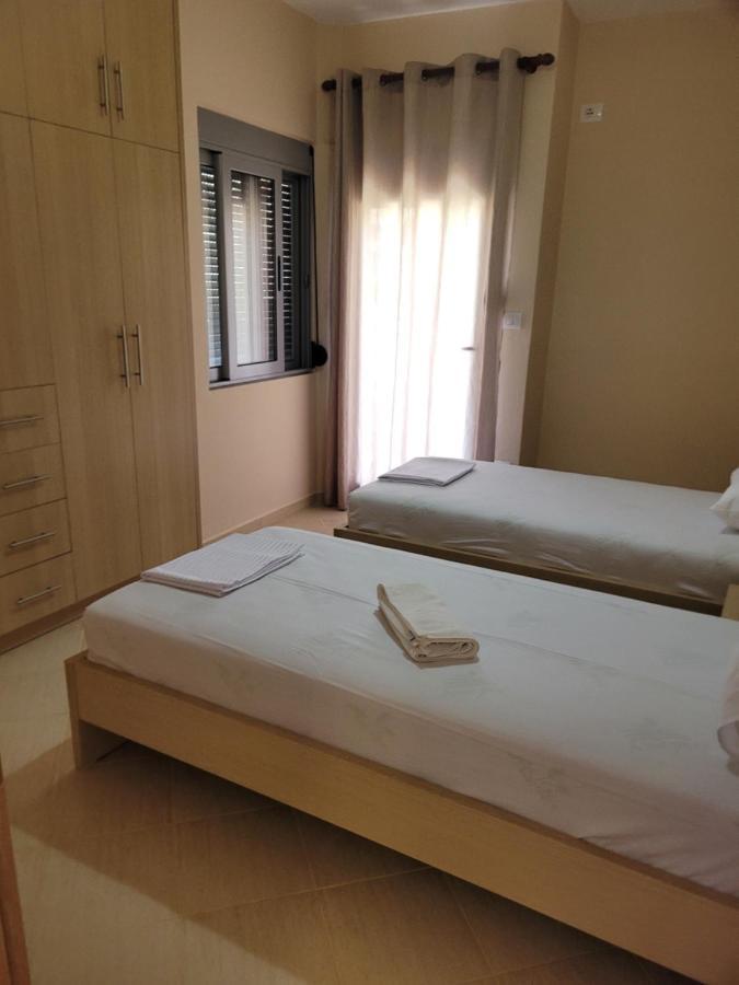 Marina Apartment Sarandë Eksteriør billede
