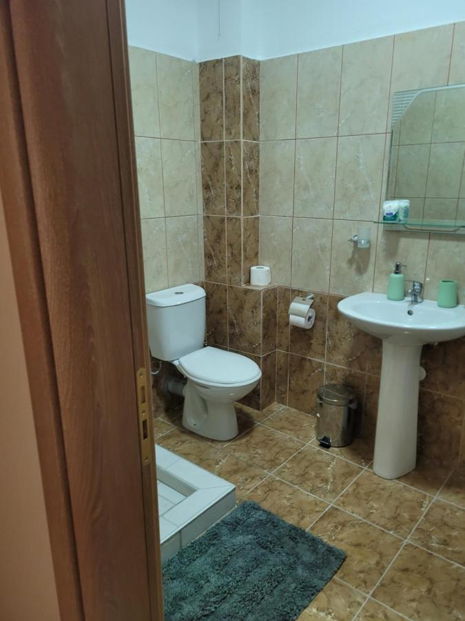 Marina Apartment Sarandë Eksteriør billede