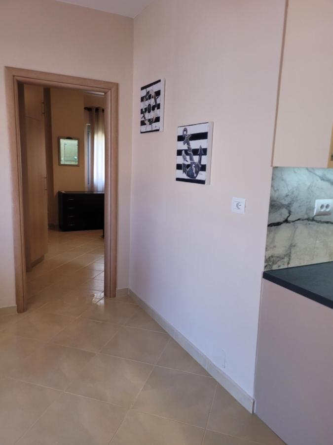 Marina Apartment Sarandë Eksteriør billede